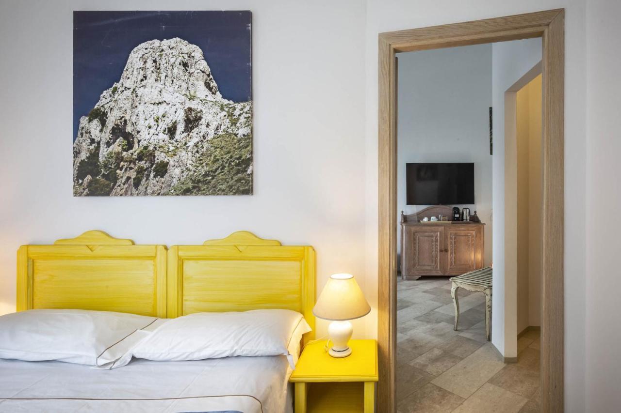Iconic Luxury Suites Abbiadori Екстериор снимка