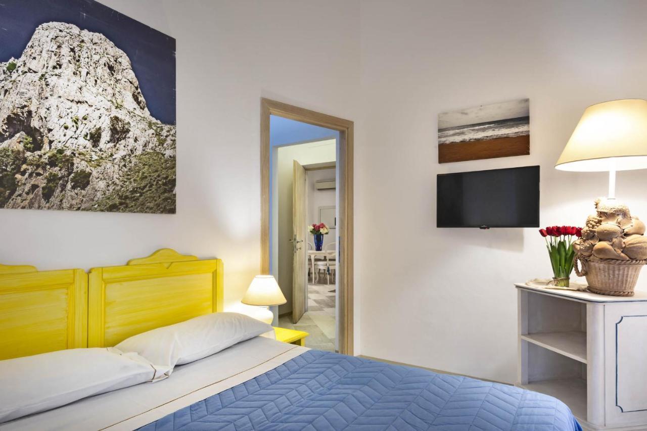 Iconic Luxury Suites Abbiadori Екстериор снимка