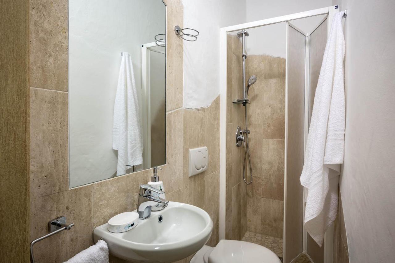 Iconic Luxury Suites Abbiadori Екстериор снимка